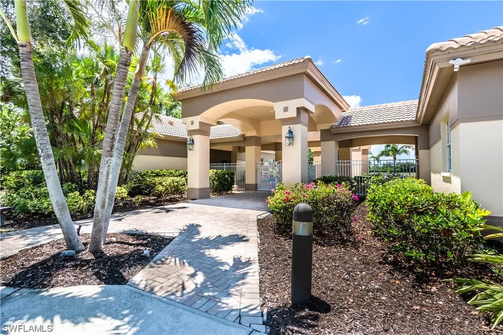 7660 Groves Road Naples FL 34109
