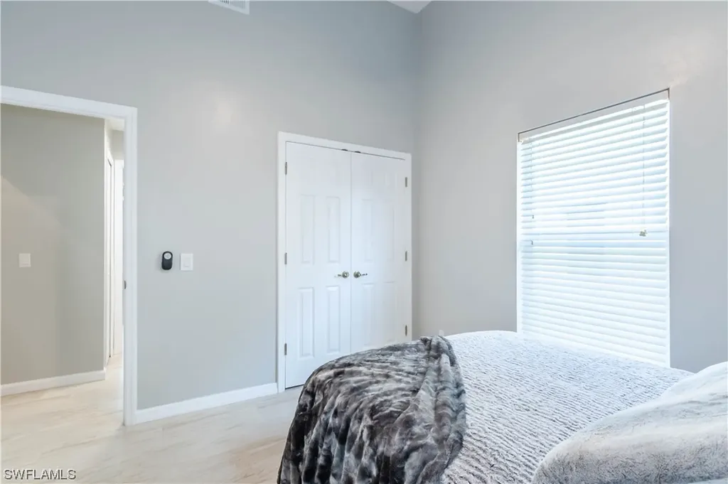 7660 Groves Road Naples FL 34109