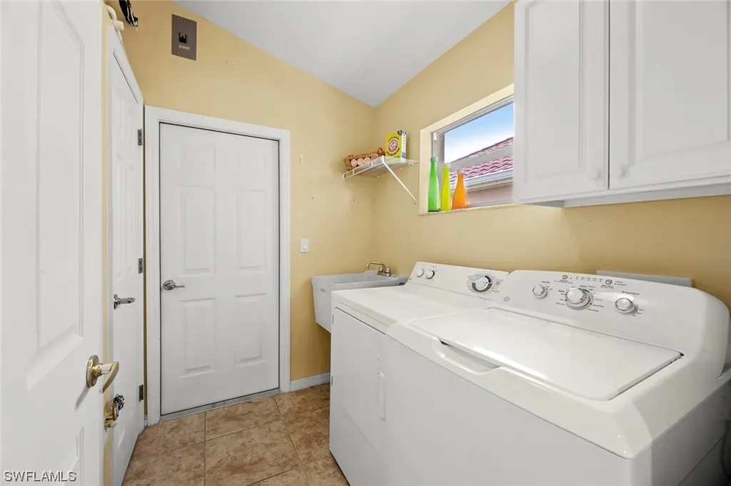 9154 Shadow Glen Way Fort Myers FL 33913