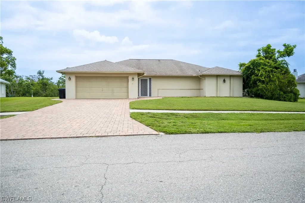 4210 Glasgow Court North Fort Myers FL 33903