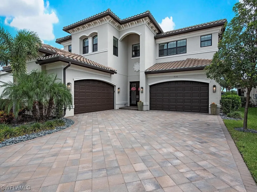 4682 Azalea Drive Naples FL 34119