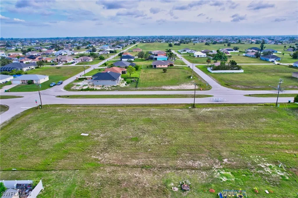 2122 Embers Parkway Cape Coral FL 33993