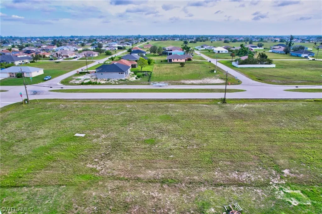 2122 Embers Parkway Cape Coral FL 33993