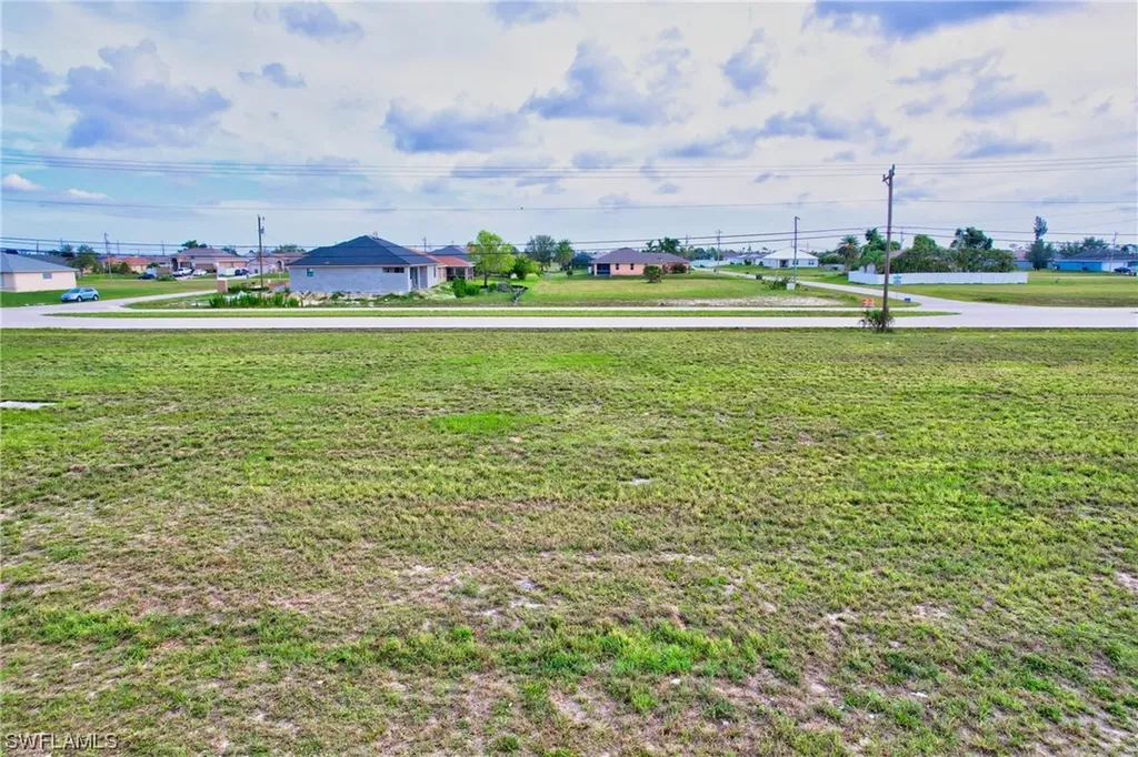 2122 Embers Parkway Cape Coral FL 33993