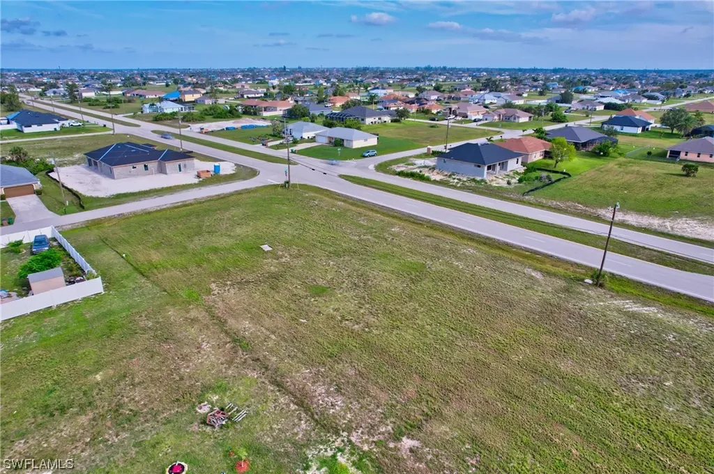 2122 Embers Parkway Cape Coral FL 33993