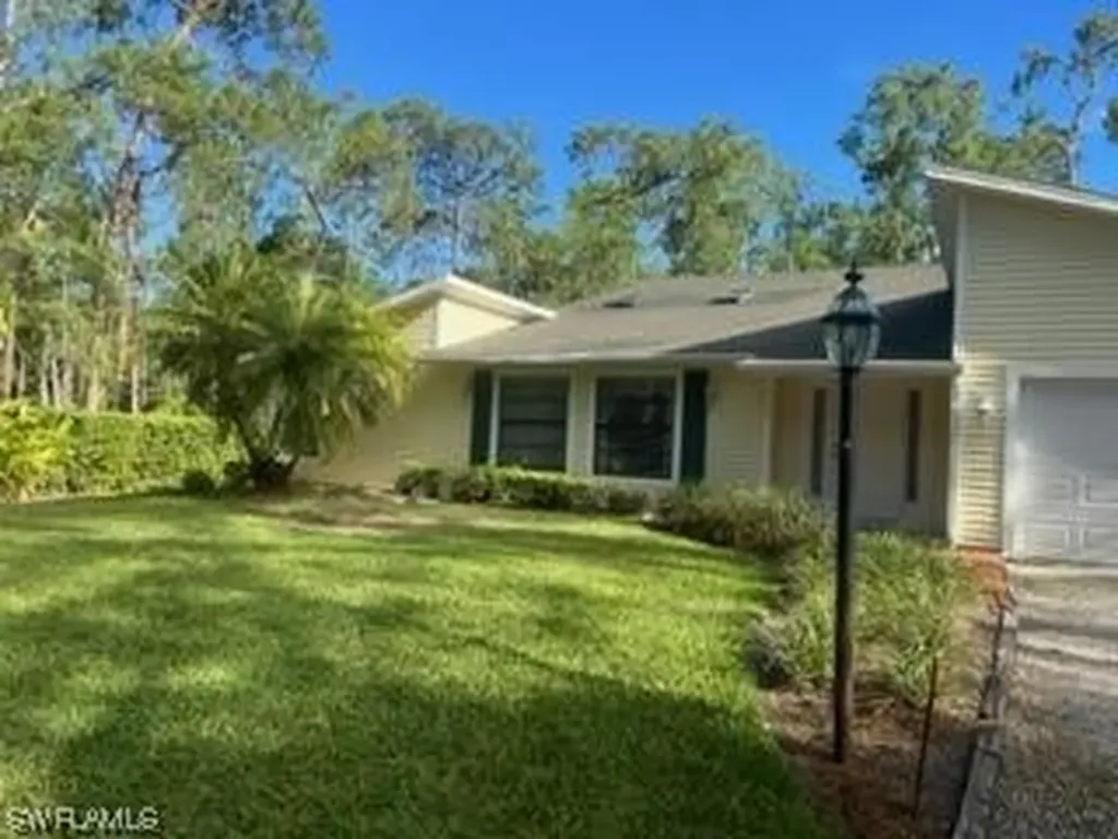 5074 Tallowood Way Naples FL 34116