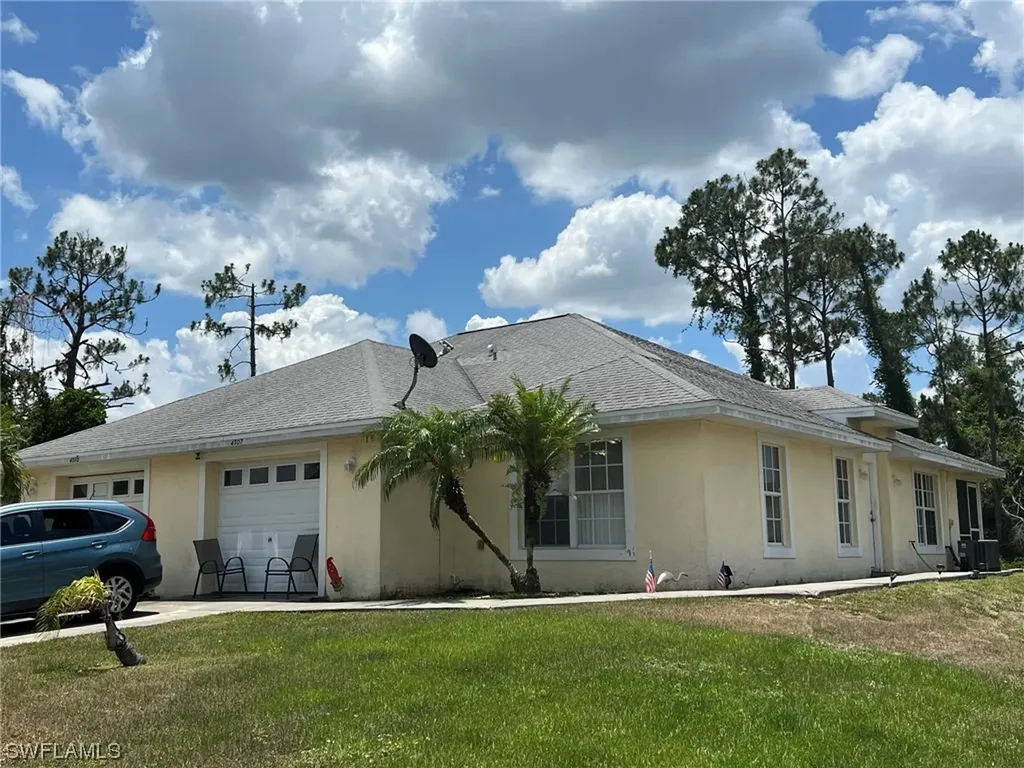 4505-4507 29th Street SW Lehigh Acres FL 33973