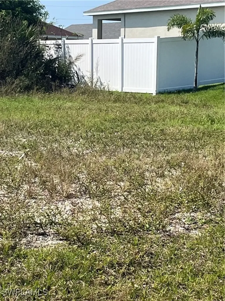 2020 NW 4th Terrace Cape Coral FL 33993