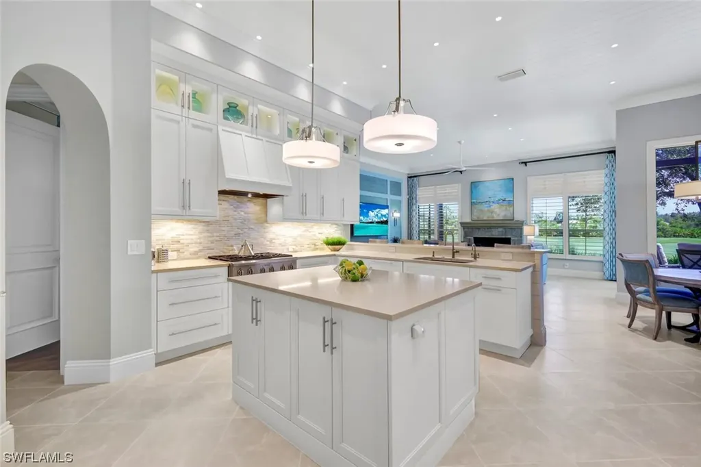 12590 Colliers Reserve Drive Naples FL 34110