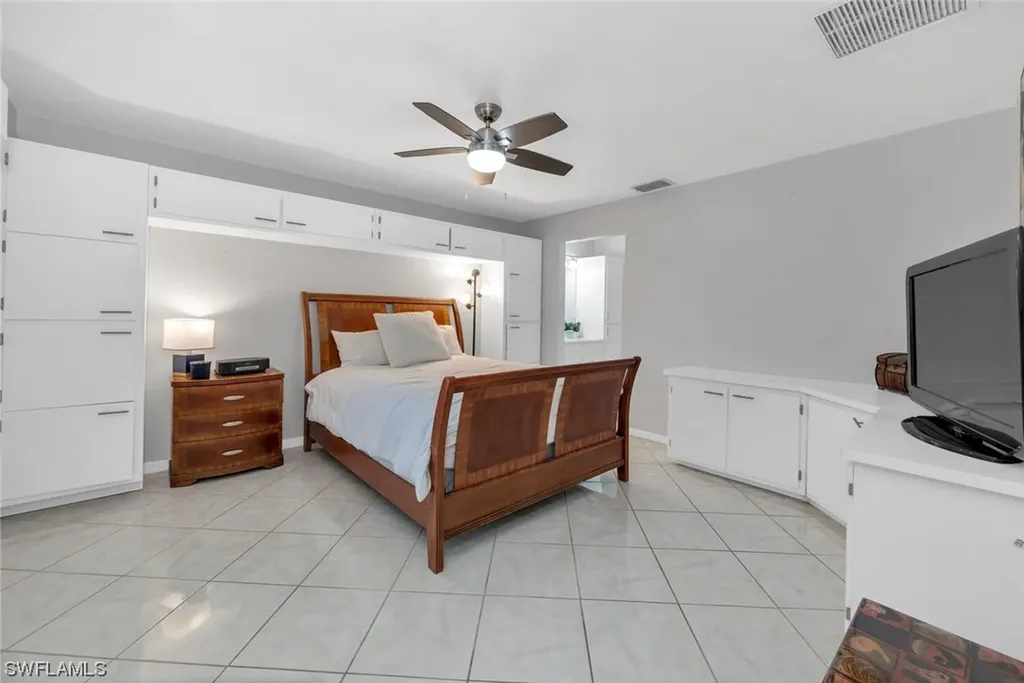 3332 Arlette Drive Naples FL 34109