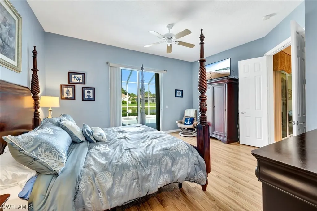 4313 Queen Elizabeth Way Naples FL 34119
