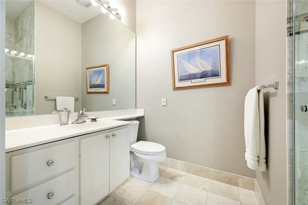 4313 Queen Elizabeth Way Naples FL 34119