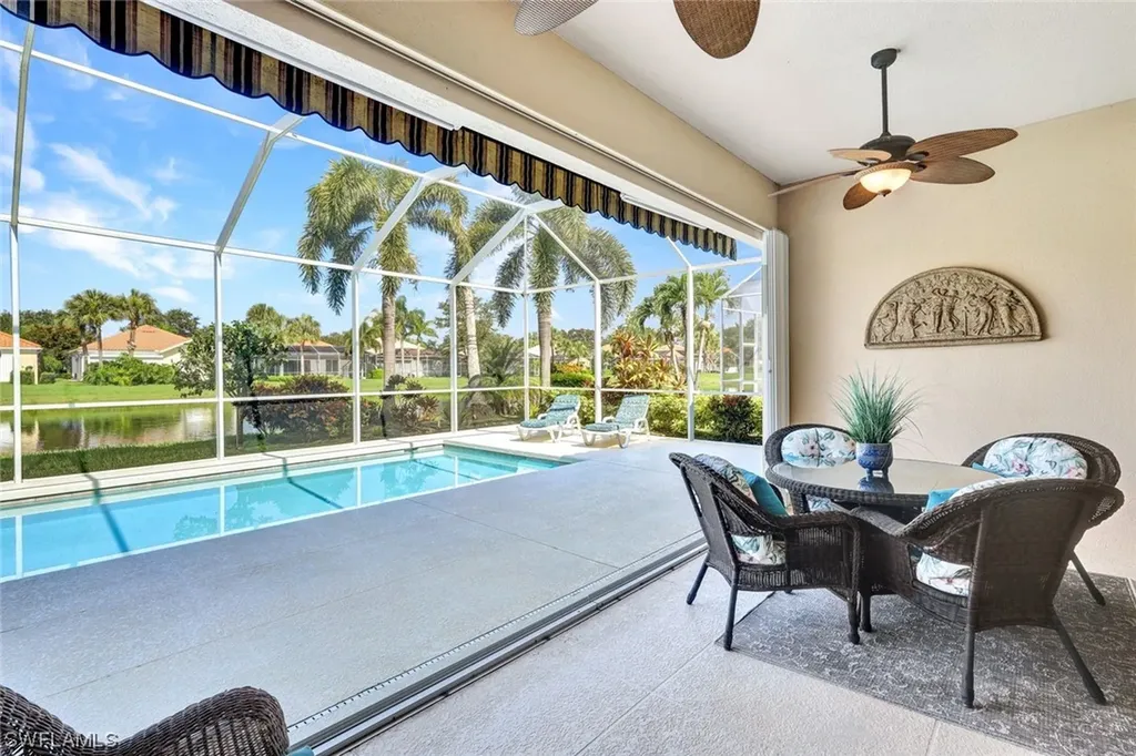 4313 Queen Elizabeth Way Naples FL 34119
