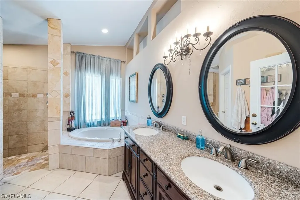 3625 3rd Avenue NW Naples FL 34120