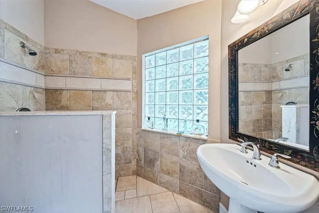 3625 3rd Avenue NW Naples FL 34120
