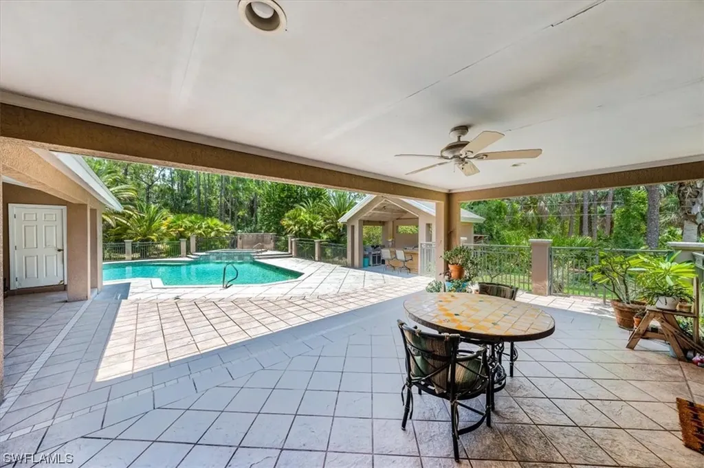 3625 3rd Avenue NW Naples FL 34120