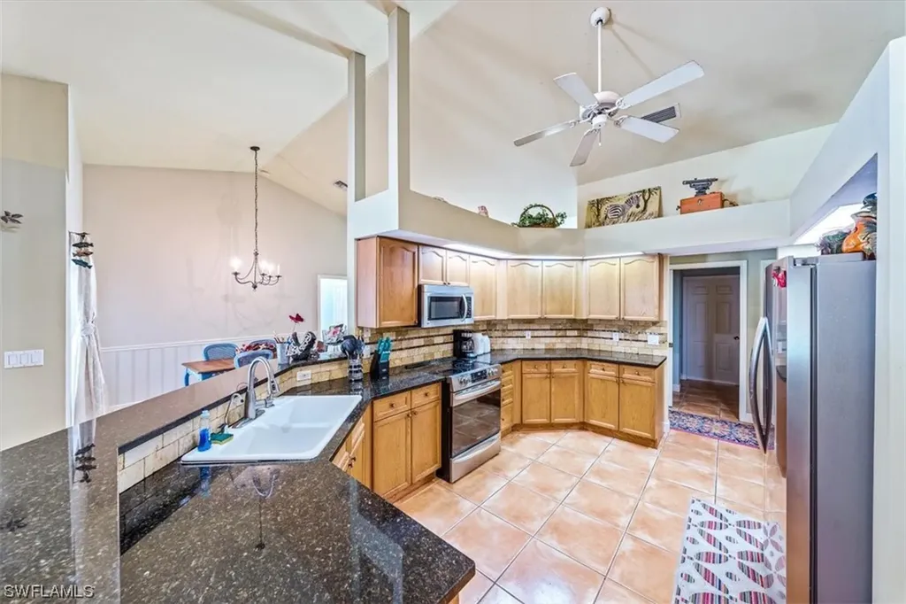 3625 3rd Avenue NW Naples FL 34120