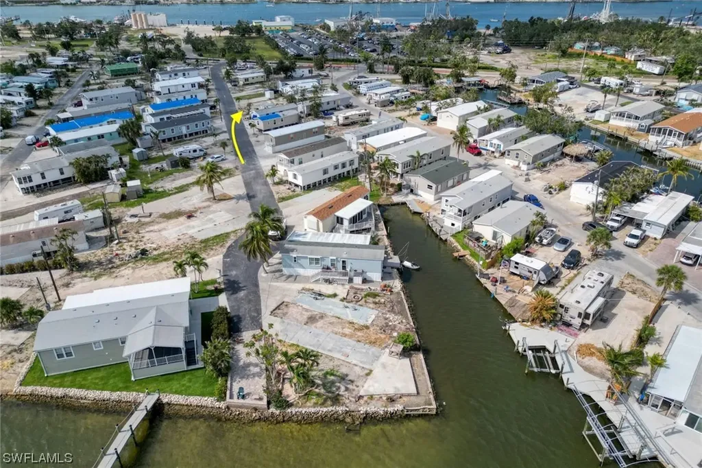 11 Helen Lane Fort Myers Beach FL 33931