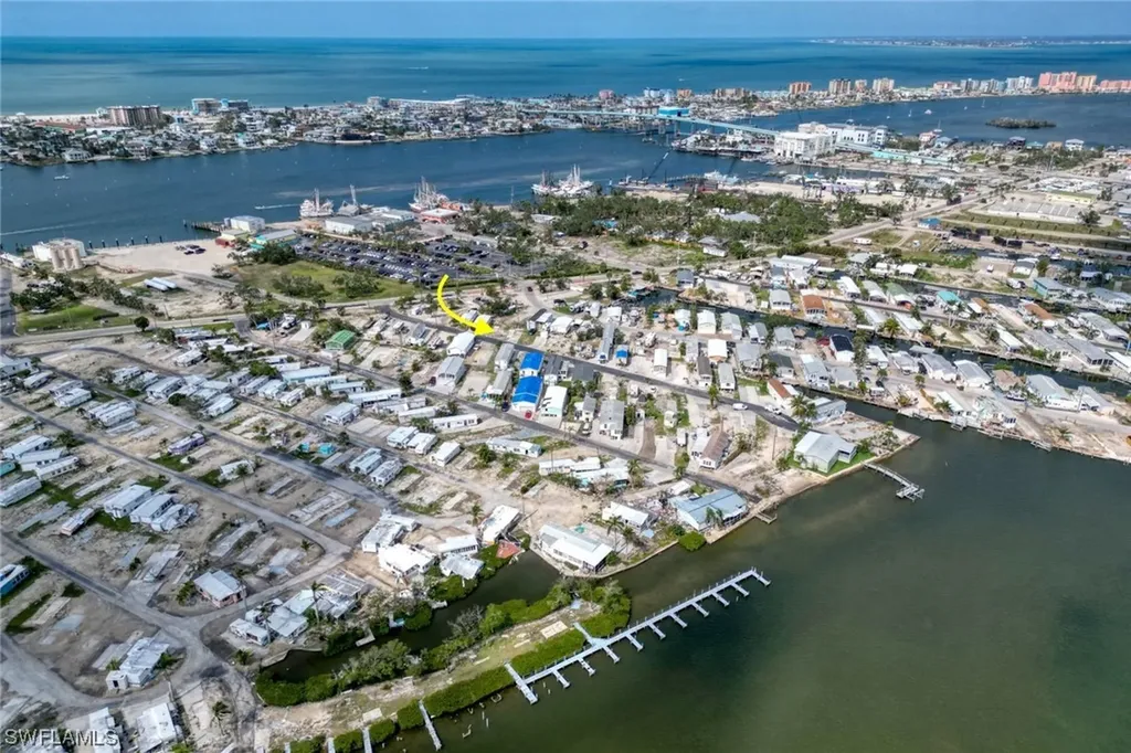 11 Helen Lane Fort Myers Beach FL 33931