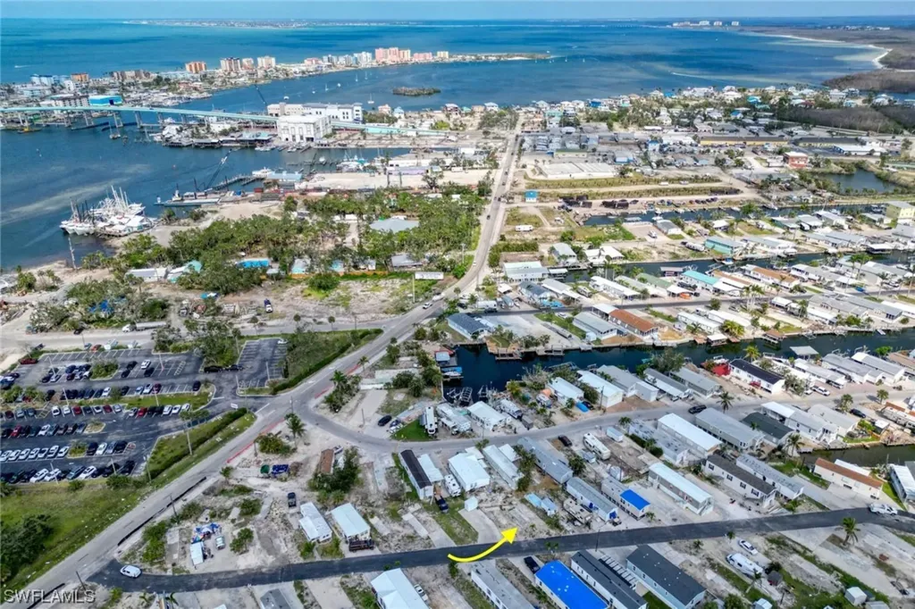 11 Helen Lane Fort Myers Beach FL 33931