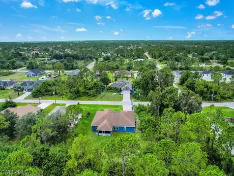 2916 48TH Street W Lehigh Acres FL 33971