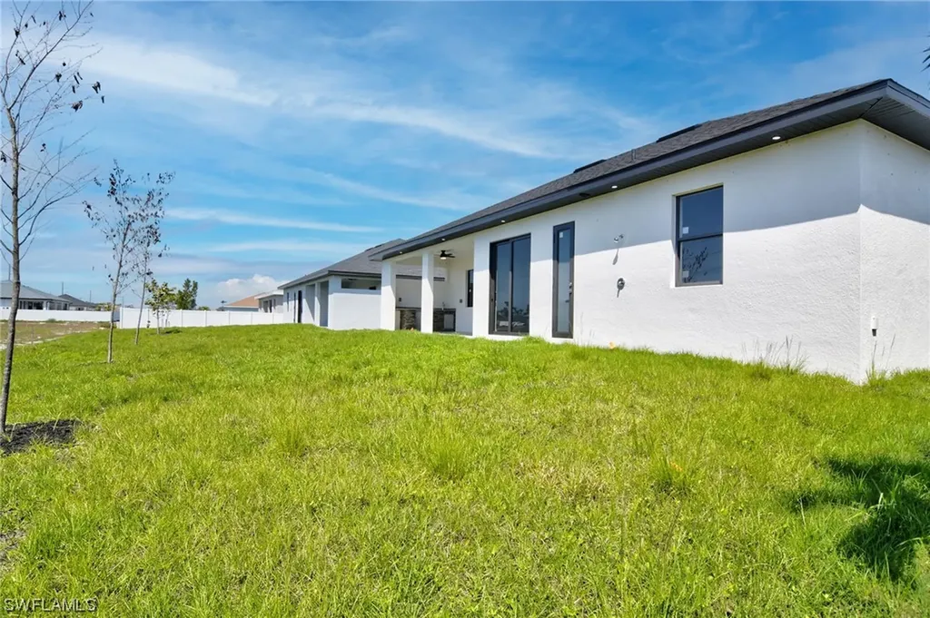 1818 NW 24th Avenue Cape Coral FL 33993