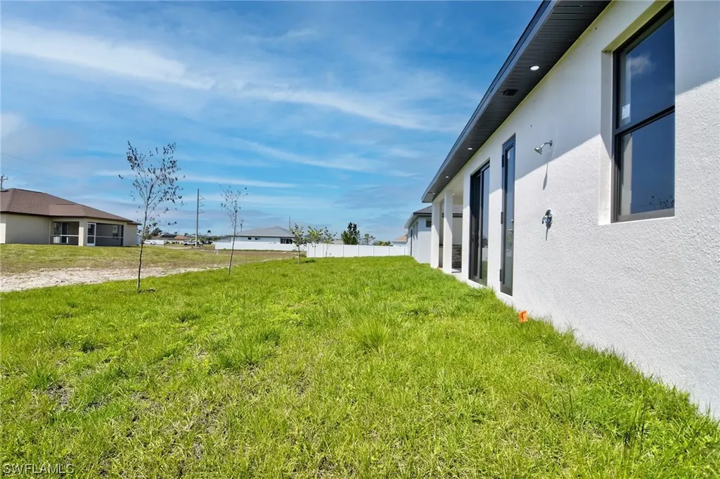 1818 NW 24th Avenue Cape Coral FL 33993