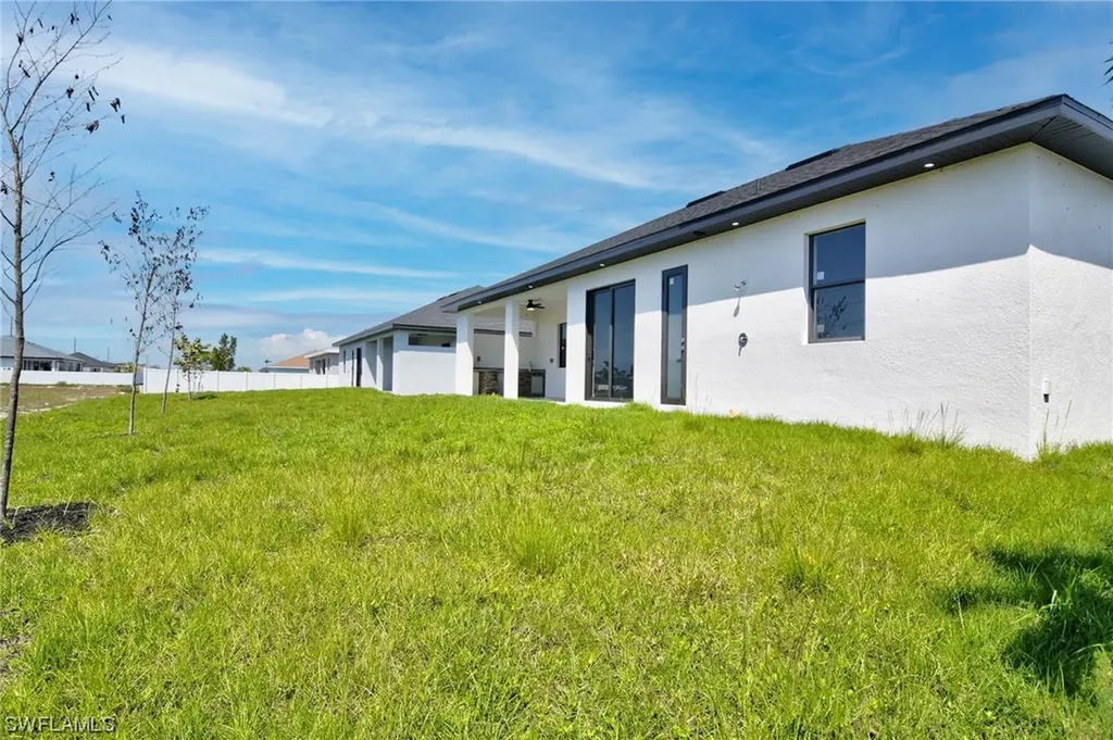 1818 NW 24th Avenue Cape Coral FL 33993