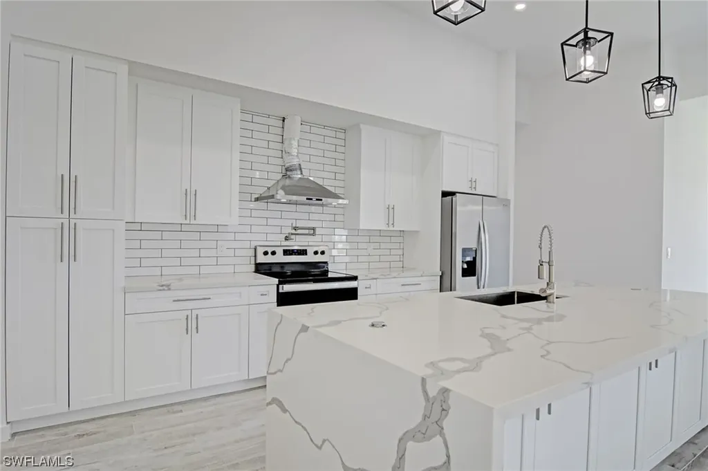 1818 NW 24th Avenue Cape Coral FL 33993