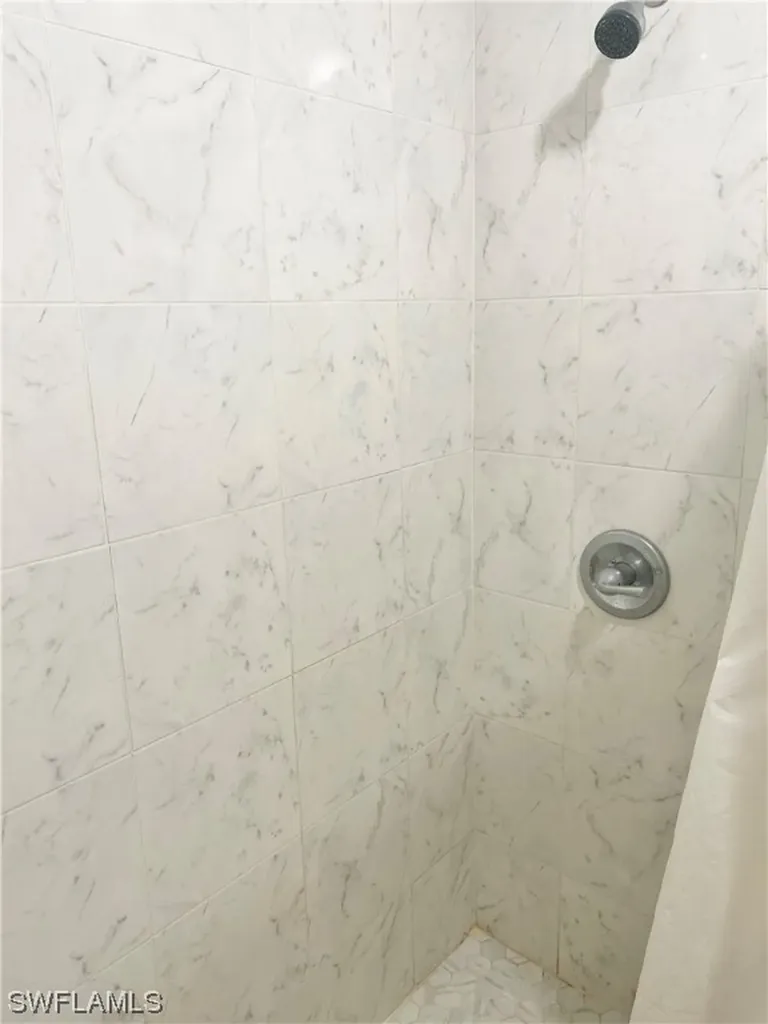 1923 NE 20th Terrace Cape Coral FL 33909