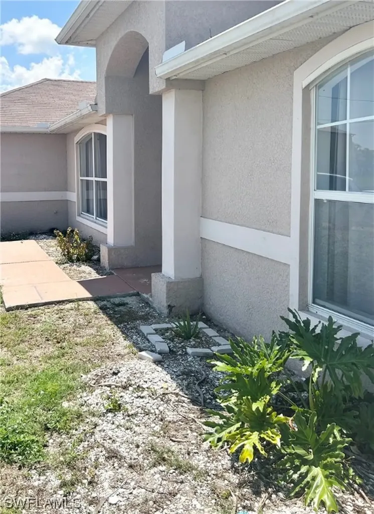 1923 NE 20th Terrace Cape Coral FL 33909
