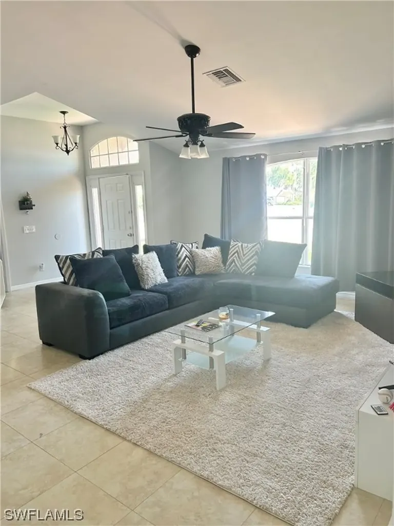 1923 NE 20th Terrace Cape Coral FL 33909