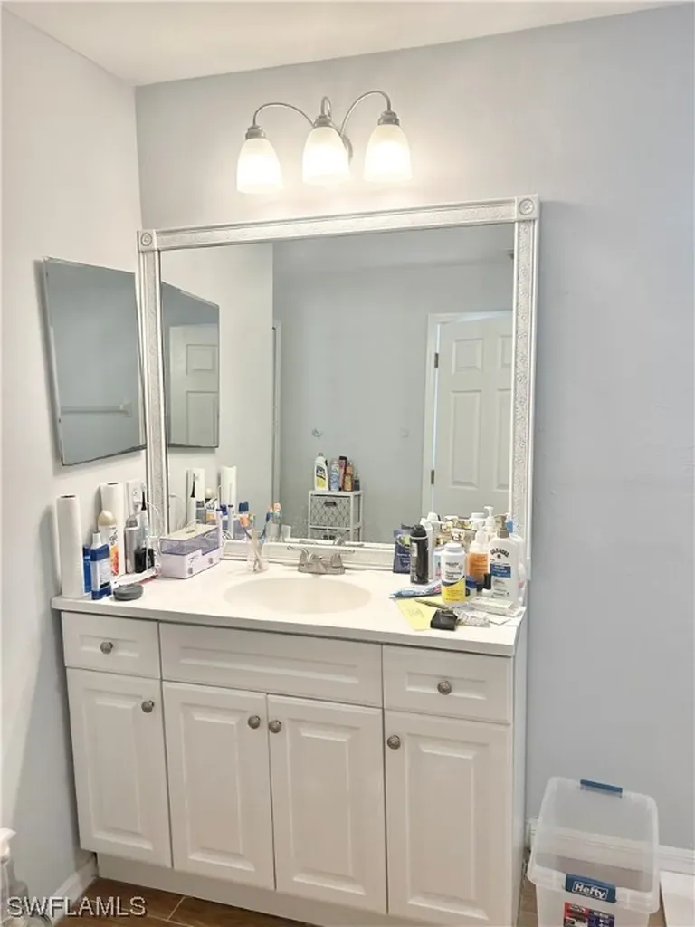 1923 NE 20th Terrace Cape Coral FL 33909