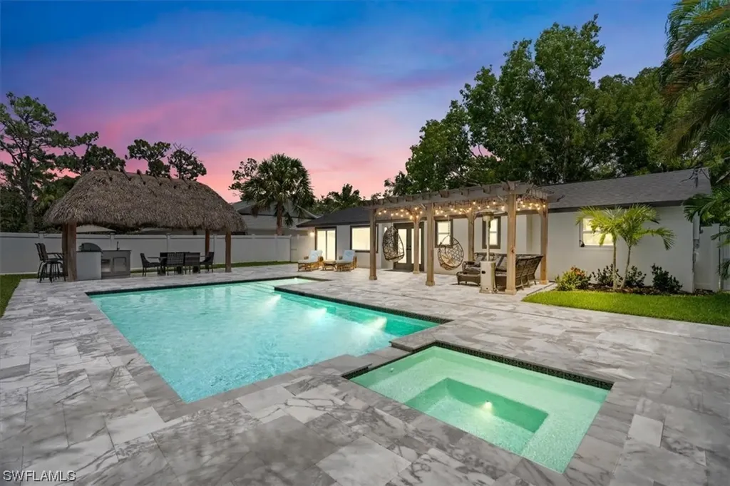 Naples FL, 769 97th Avenue N