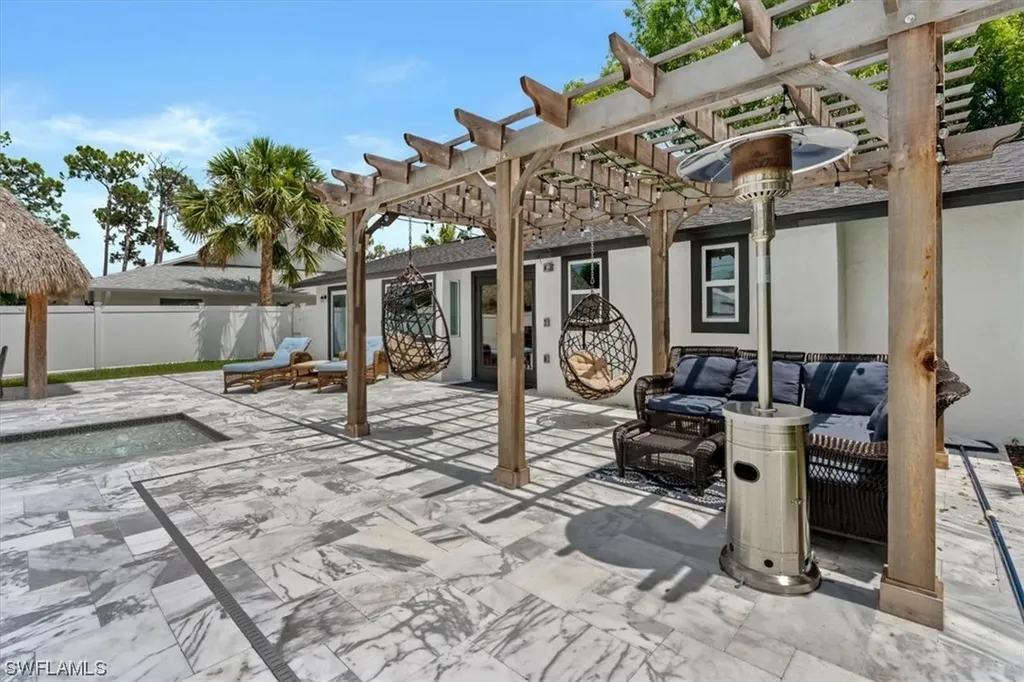 769 97th Avenue N Naples FL 34108