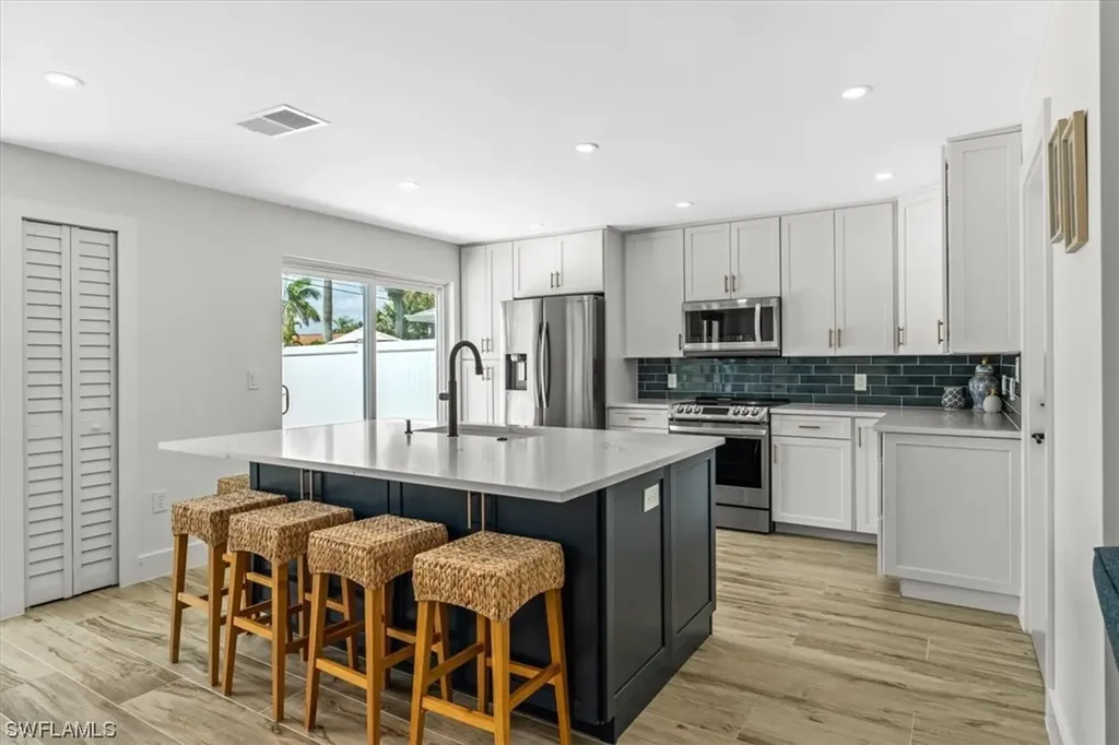 769 97th Avenue N Naples FL 34108