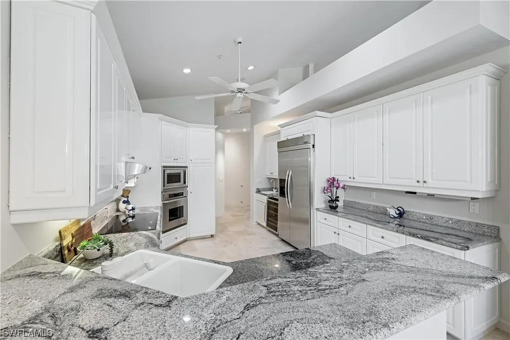 171 Colonade Circle Naples FL 34103