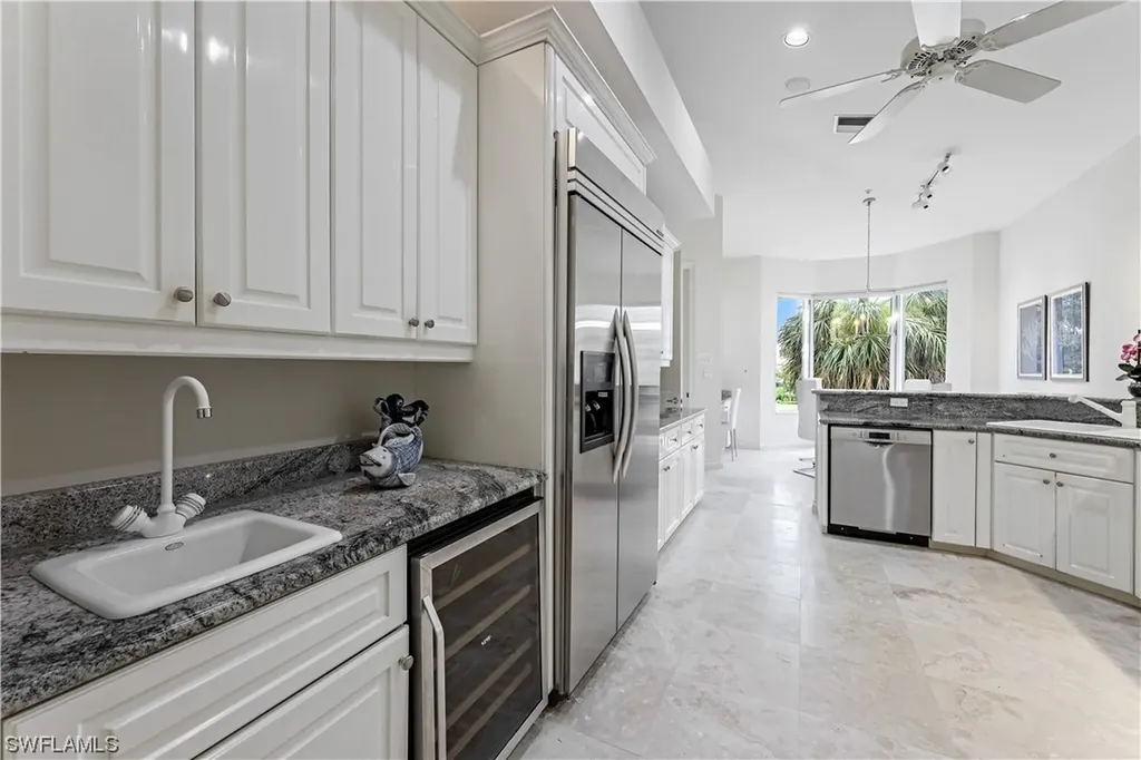 171 Colonade Circle Naples FL 34103