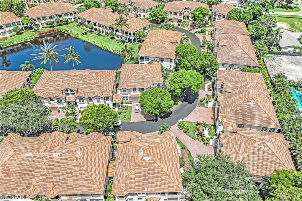 171 Colonade Circle Naples FL 34103