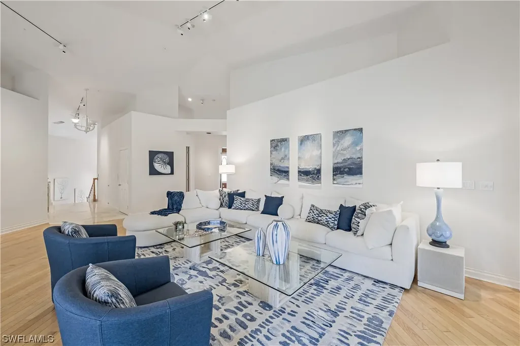 171 Colonade Circle Naples FL 34103