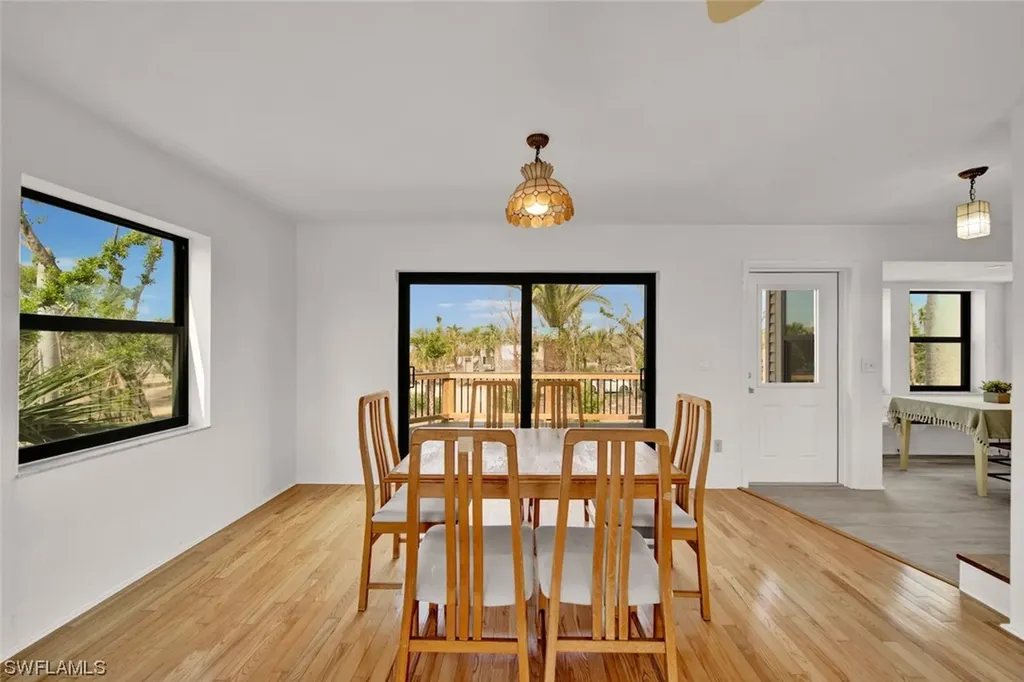 4263 Gulf Pines Drive Sanibel FL 33957