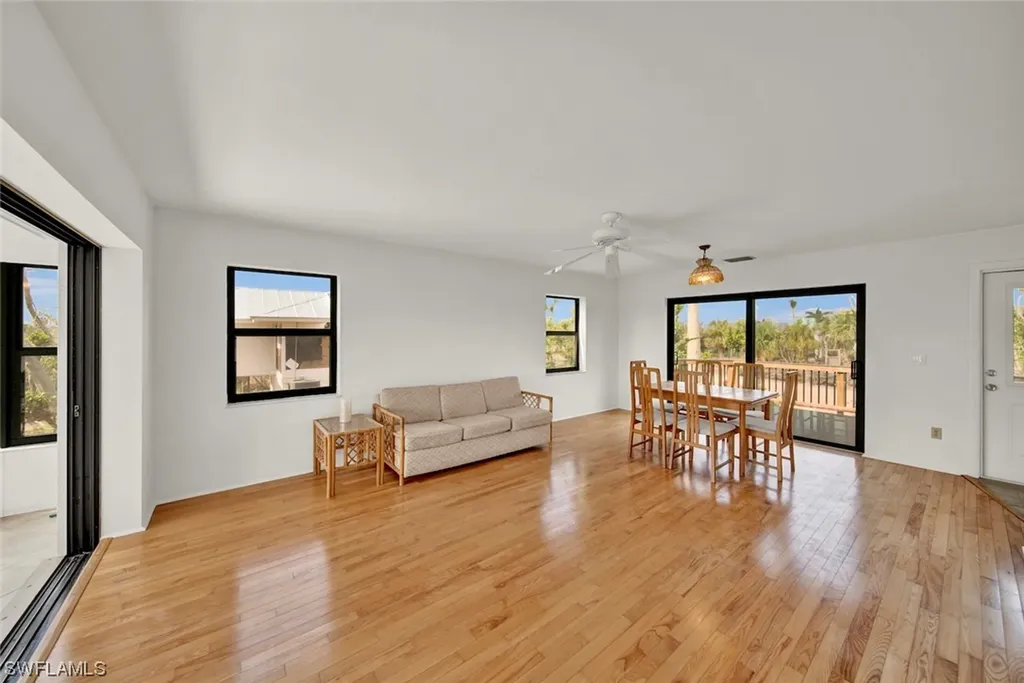 4263 Gulf Pines Drive Sanibel FL 33957