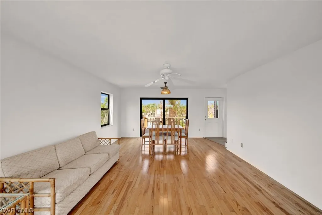 4263 Gulf Pines Drive Sanibel FL 33957