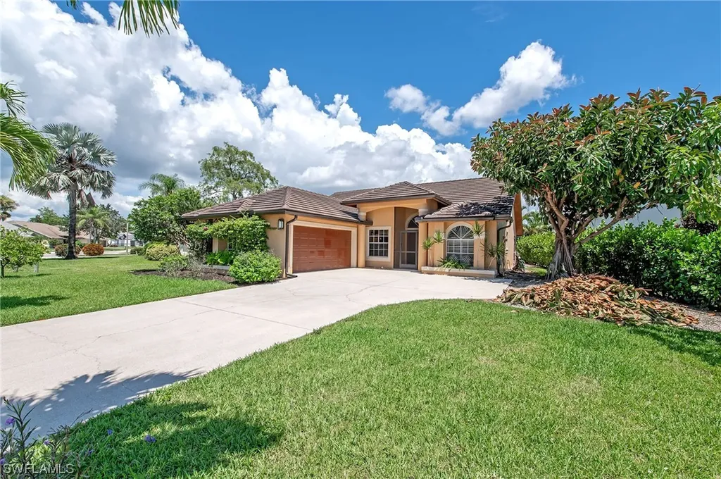 897 Belville Boulevard Naples FL 34104