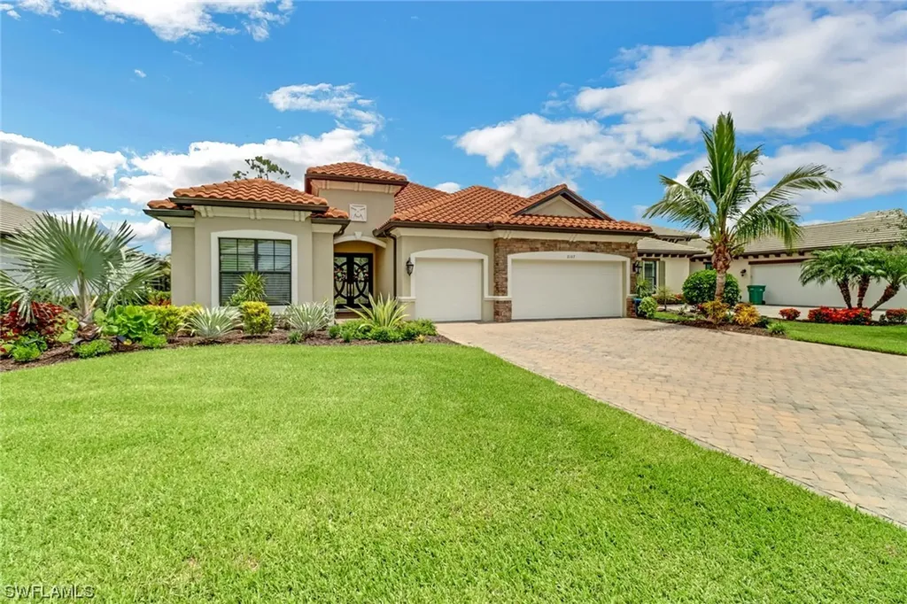 2107 Antigua Lane Naples FL 34120