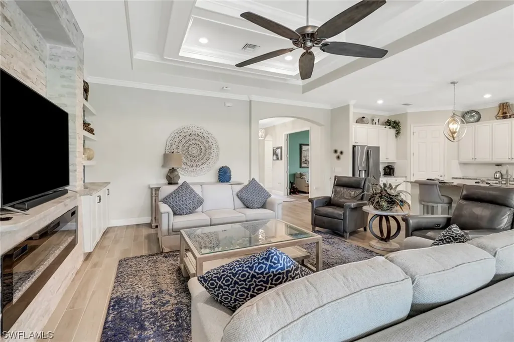 2107 Antigua Lane Naples FL 34120