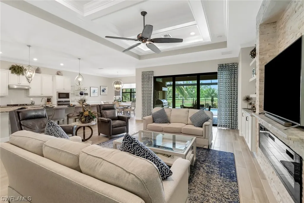 2107 Antigua Lane Naples FL 34120