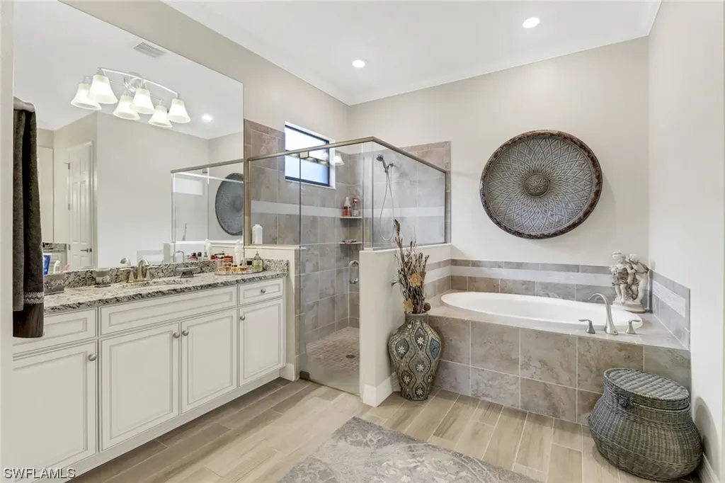 2107 Antigua Lane Naples FL 34120
