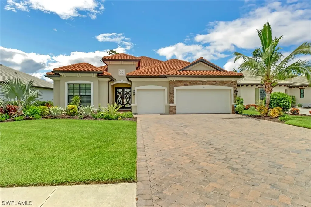2107 Antigua Lane Naples FL 34120