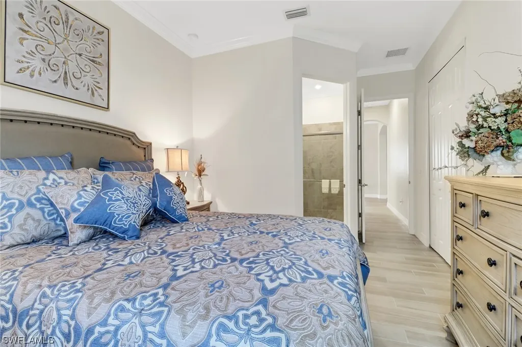2107 Antigua Lane Naples FL 34120